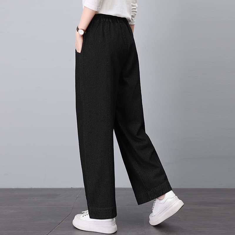 ママコーデ ゆったり楽ちん ママの細見えデニムパンツ