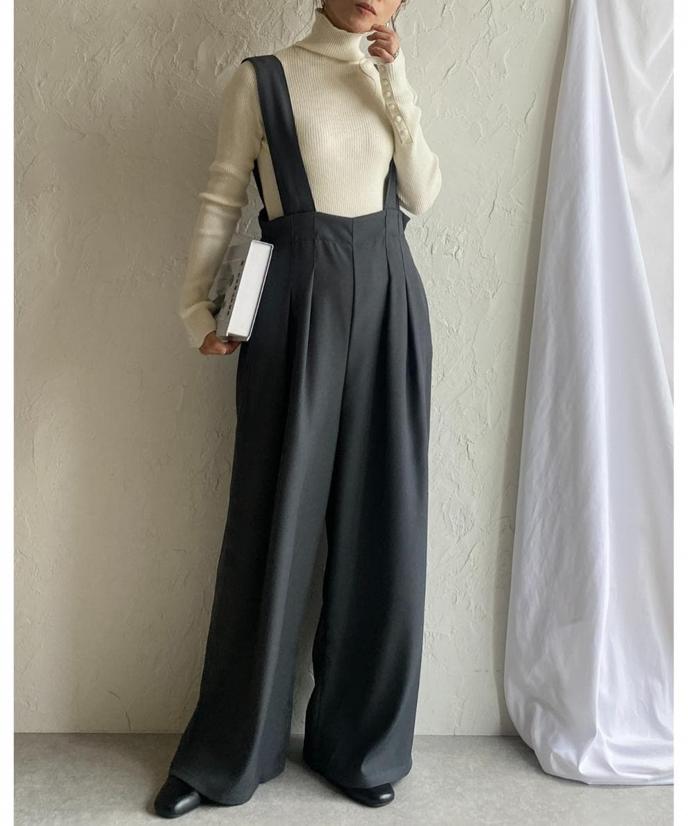 ゆったりサロペットパンツ ママコーデ