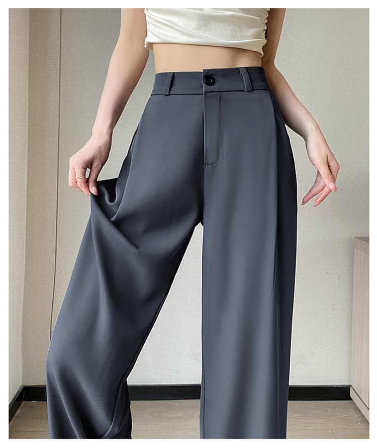 ママコーデ ゆったりストレート美脚パンツ