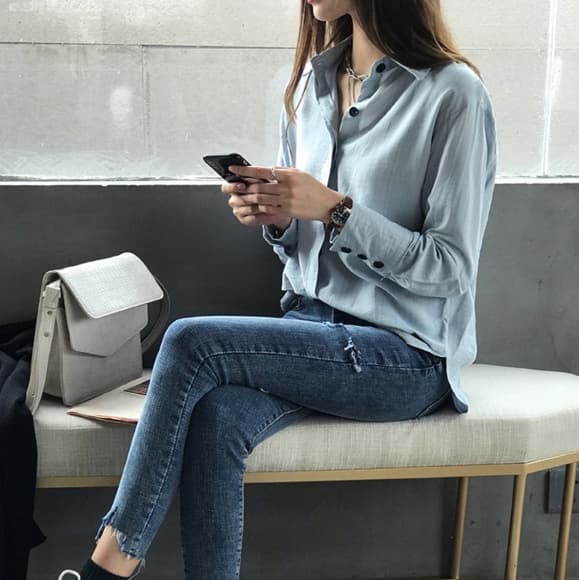 ママコーデ オーバーサイズ スタンドカラー 着回しブラウス