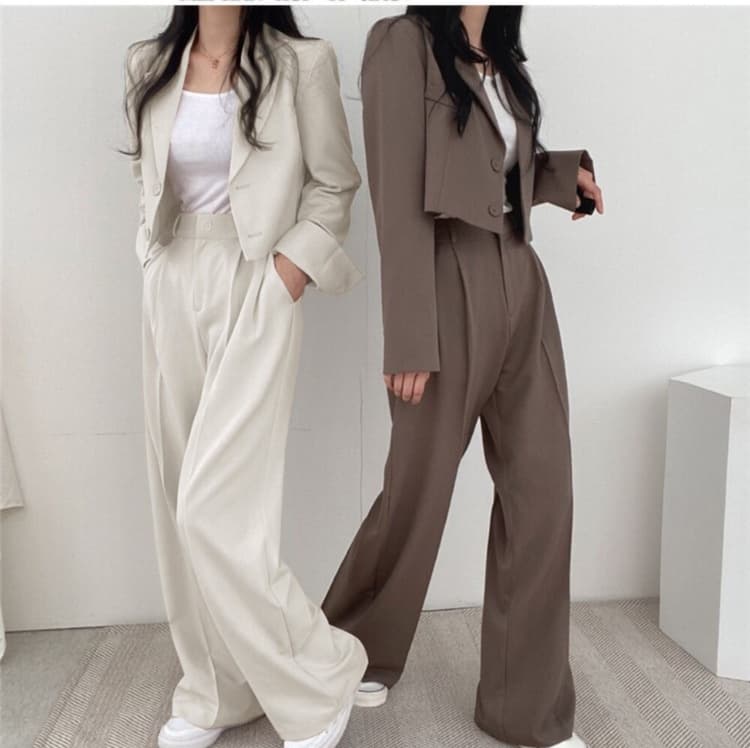 ママコーデ きれいめ大人ジャケットパンツセット