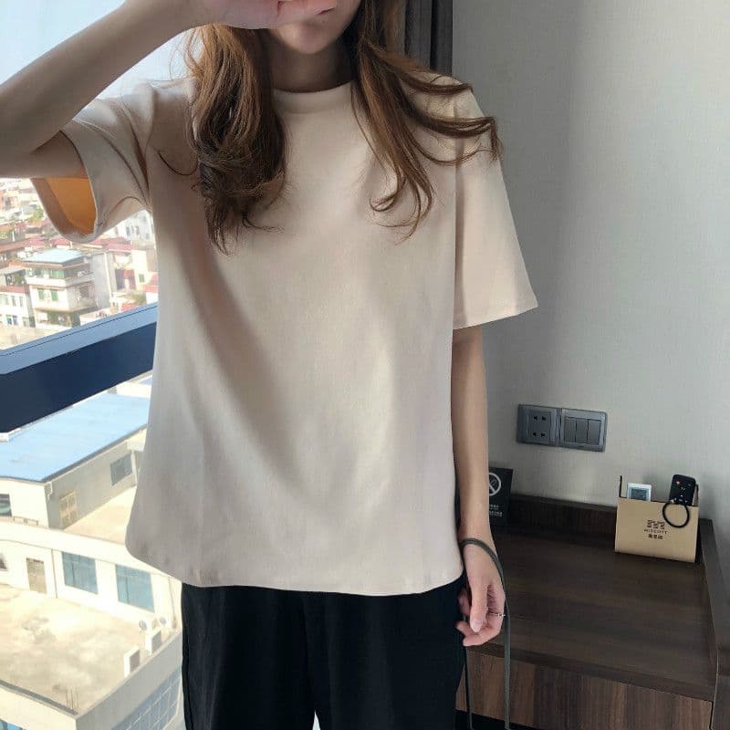 ママコーデ シンプル半袖ルーズフィットトップス