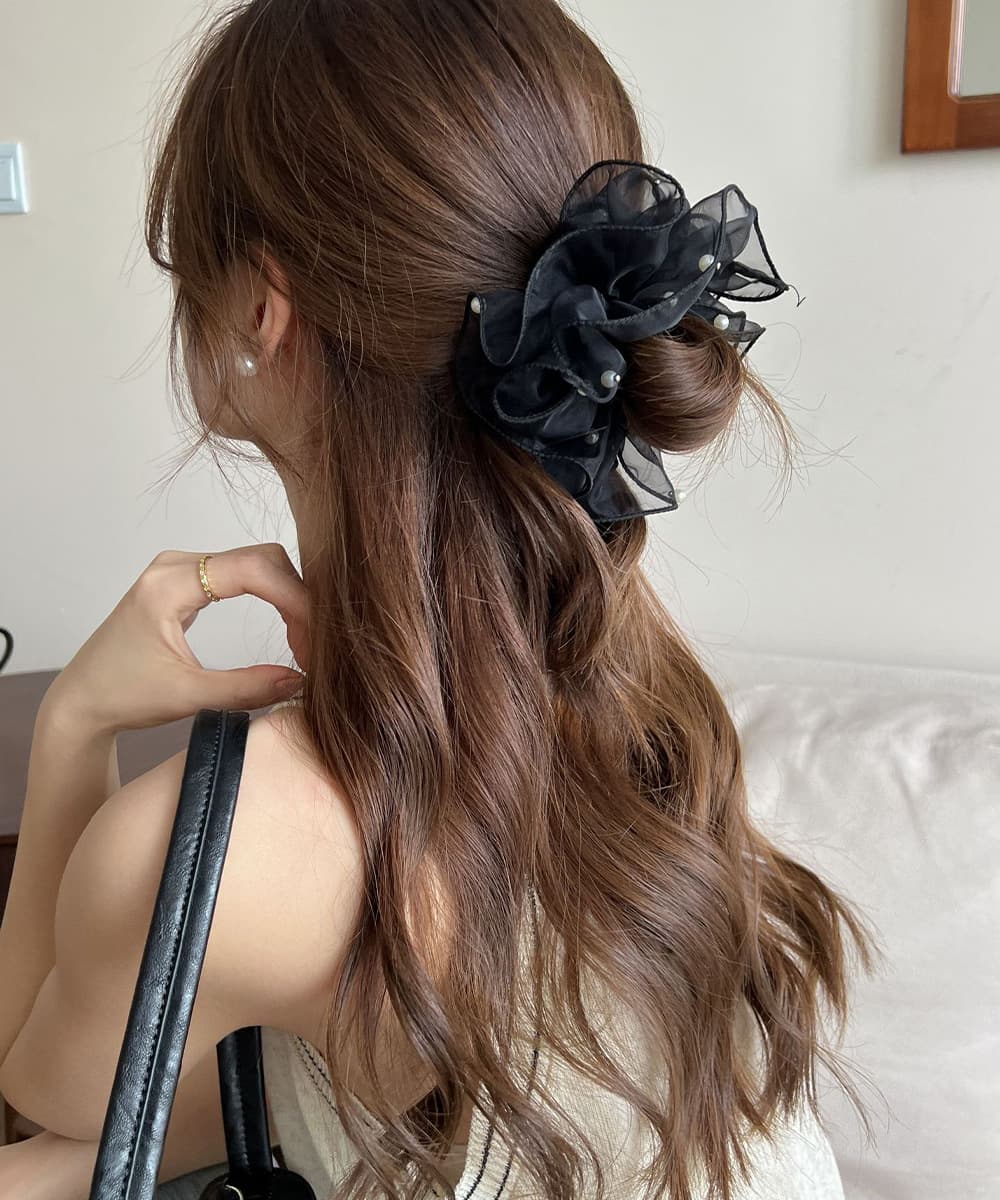 ママコーデ 発表会対応 透け感パール付きシュシュ ヘアゴム