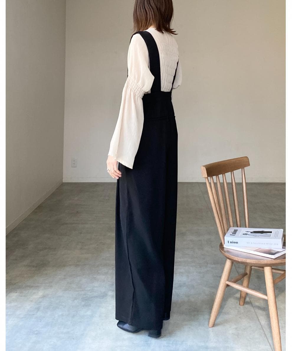 ゆったりサロペットパンツ ママコーデ