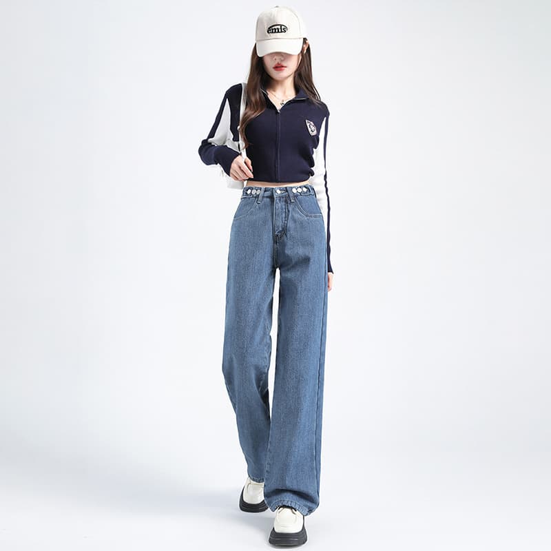 ママコーデ ゆったりストレート ママデニムパンツ