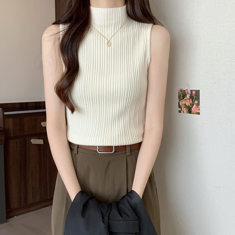 ママコーデ 立体リブ編み 洗練ノースリーブ ハイネック