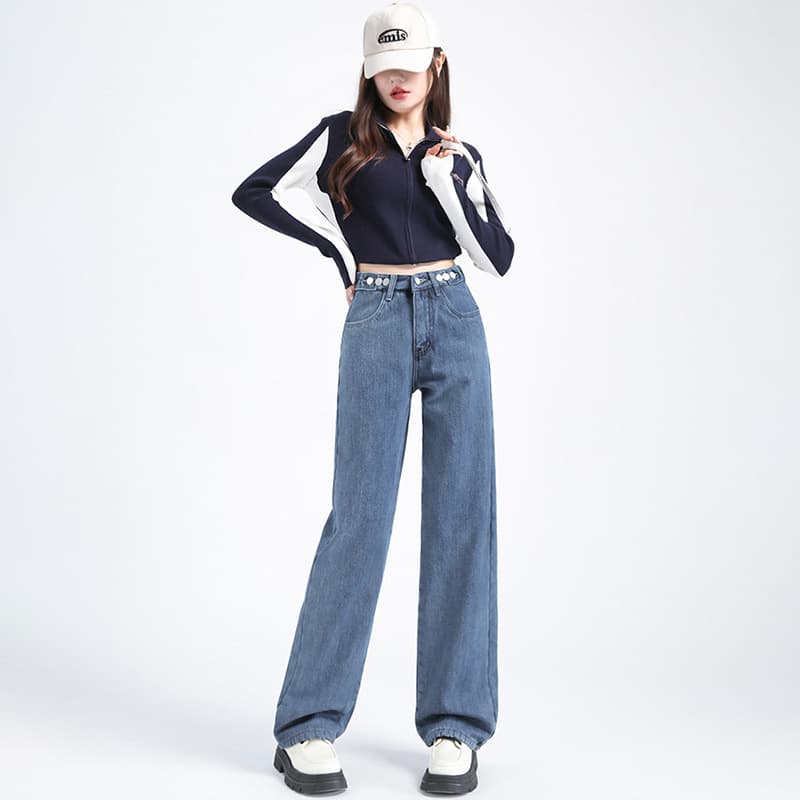 ママコーデ ゆったりストレート ママデニムパンツ