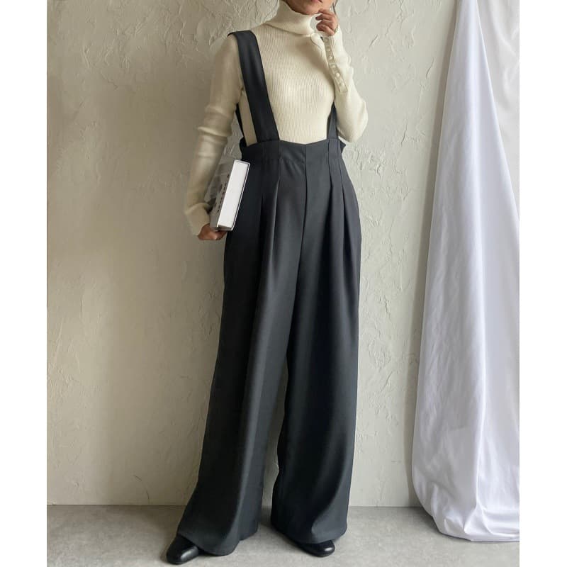 ゆったりサロペットパンツ ママコーデ