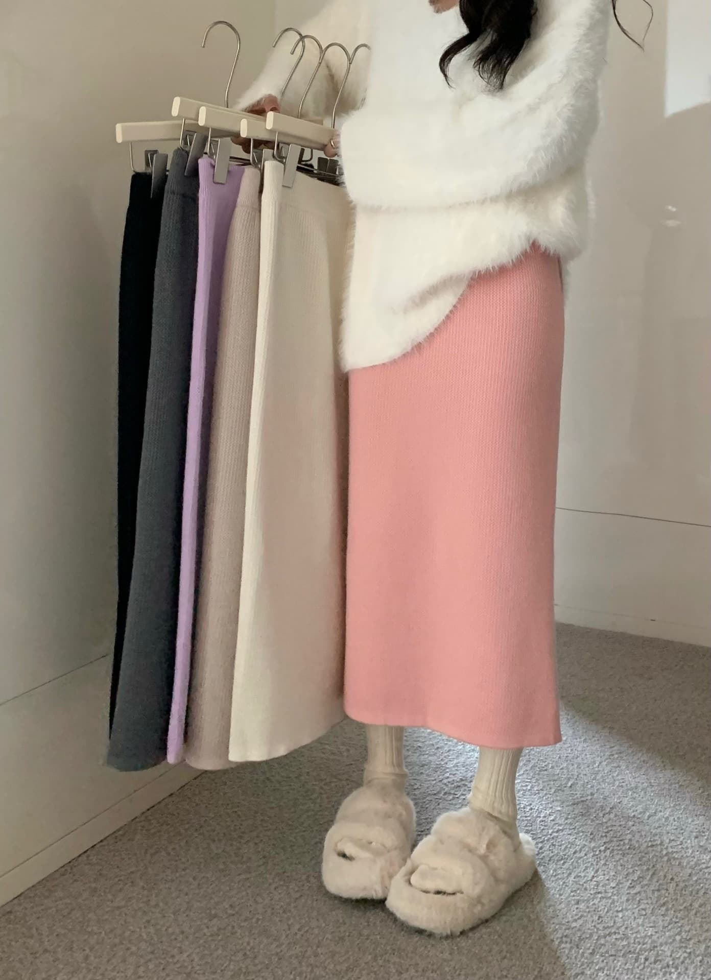 ママコーデ 上品ニットロングスカート