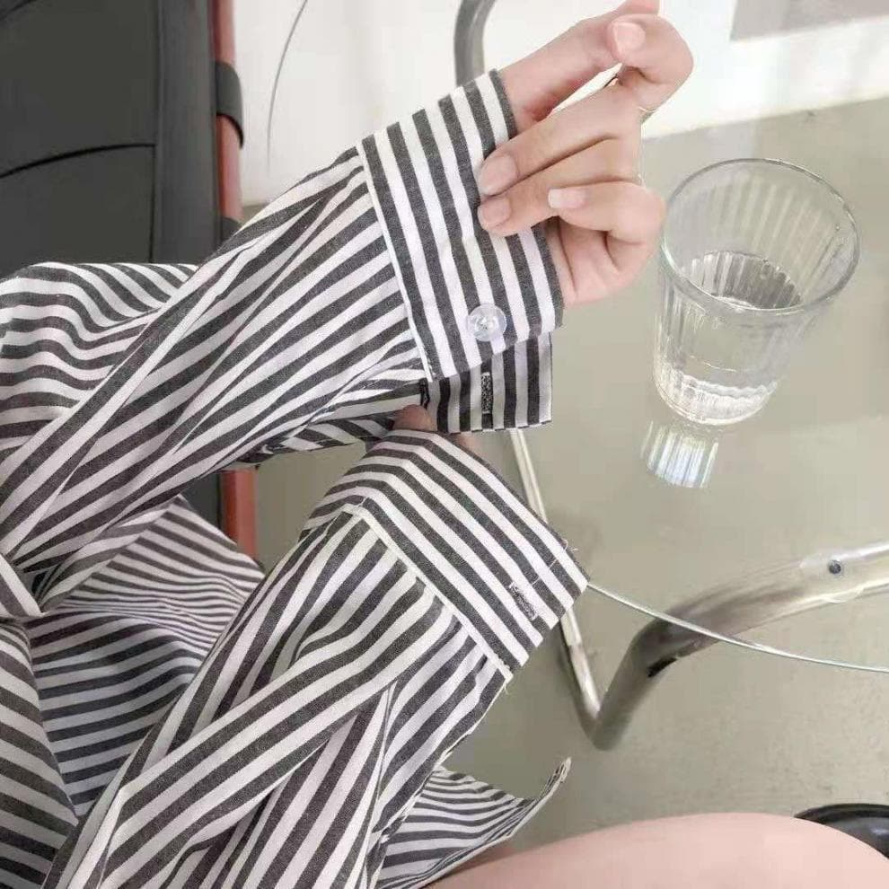 ママコーデ ゆったりストライプオーバーサイズシャツ