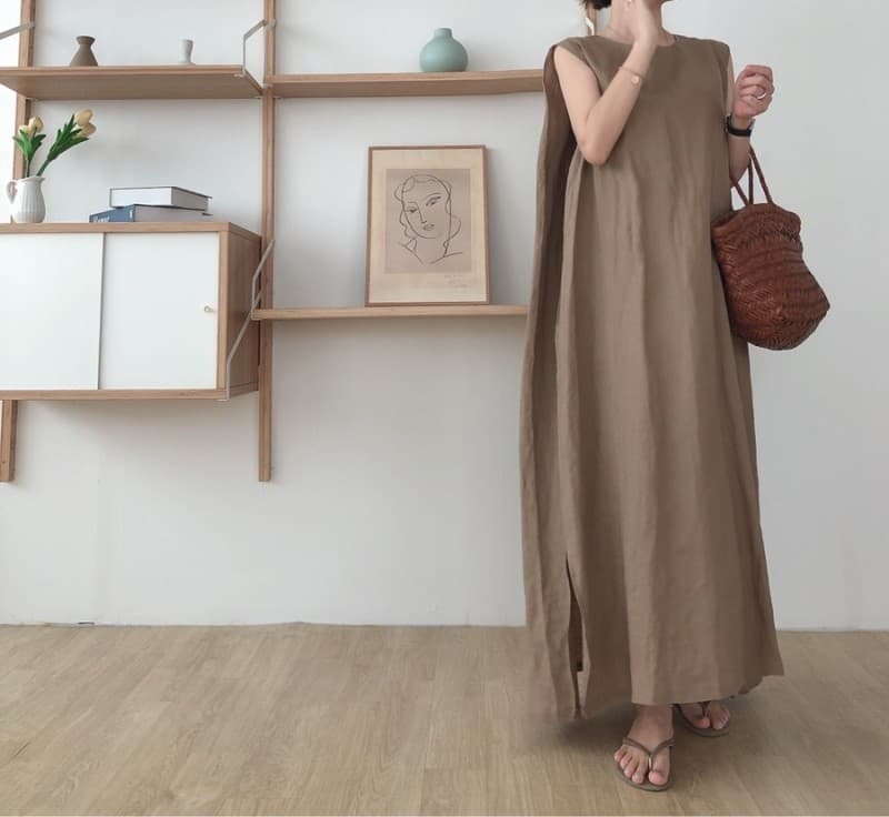 ママコーデ リネン素材の涼やかロングワンピース