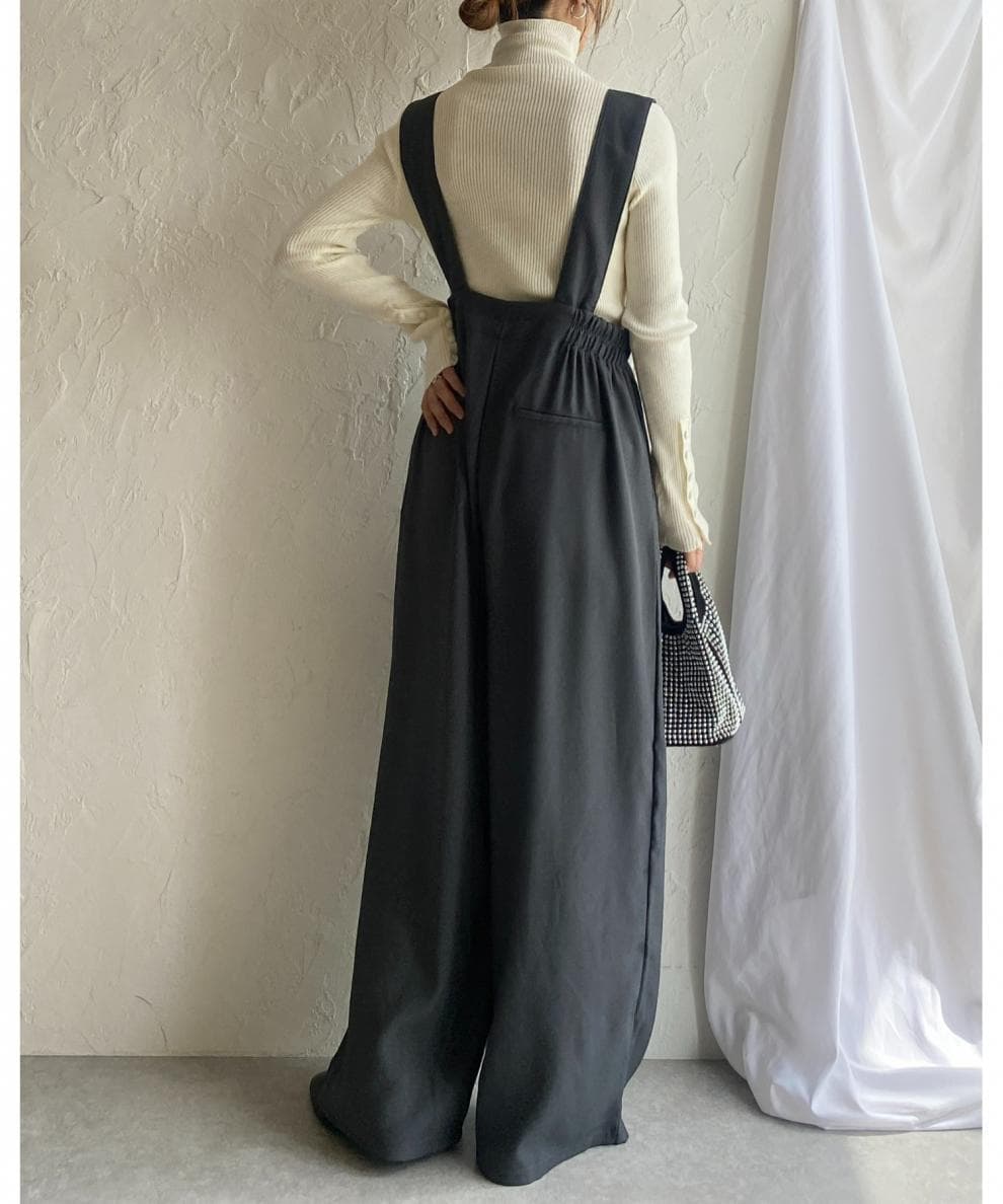 ゆったりサロペットパンツ ママコーデ