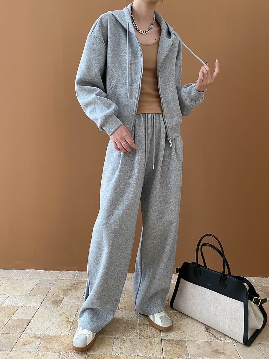 ママコーデ ゆったりリラックスセットアップ