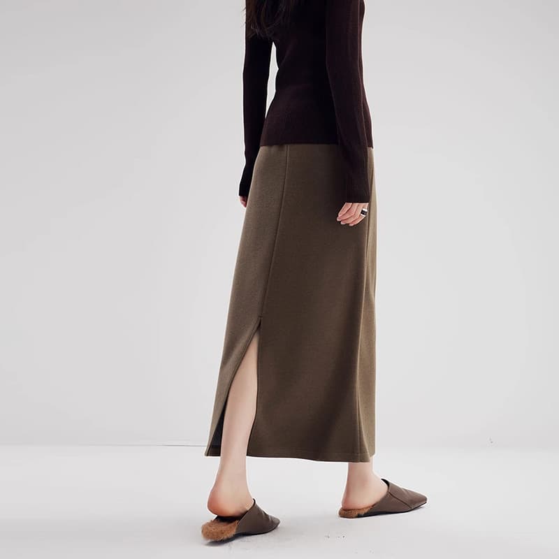 ママコーデ シンプルスリットロングスカート