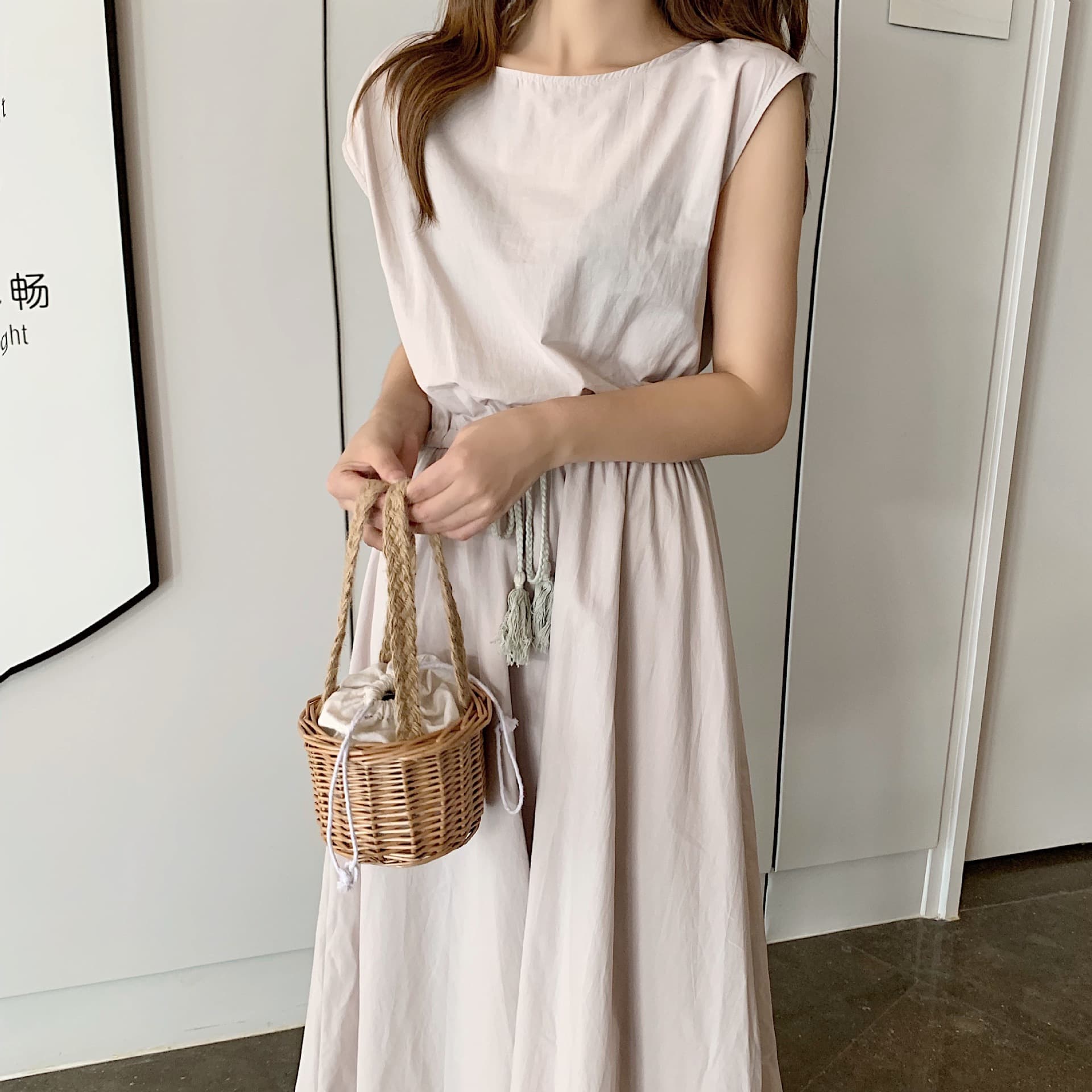 ママコーデ 優美シルエット リネン混袖なしワンピース
