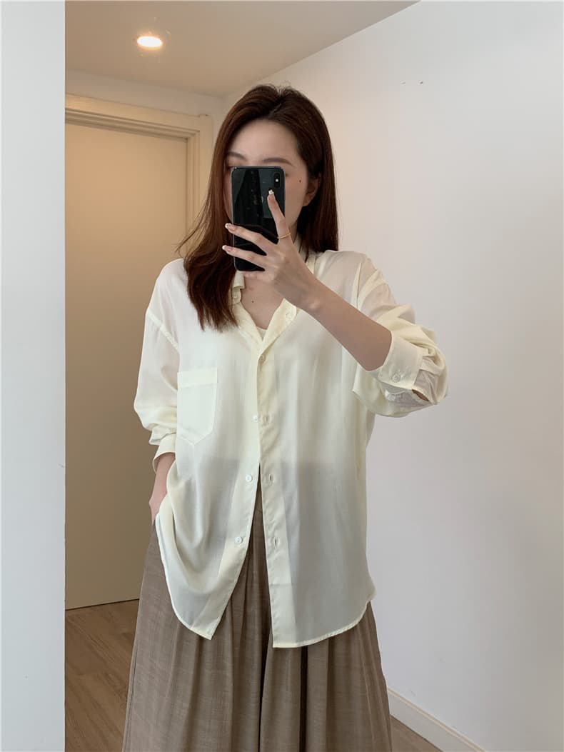 ママコーデ 上質シルエットシャツ