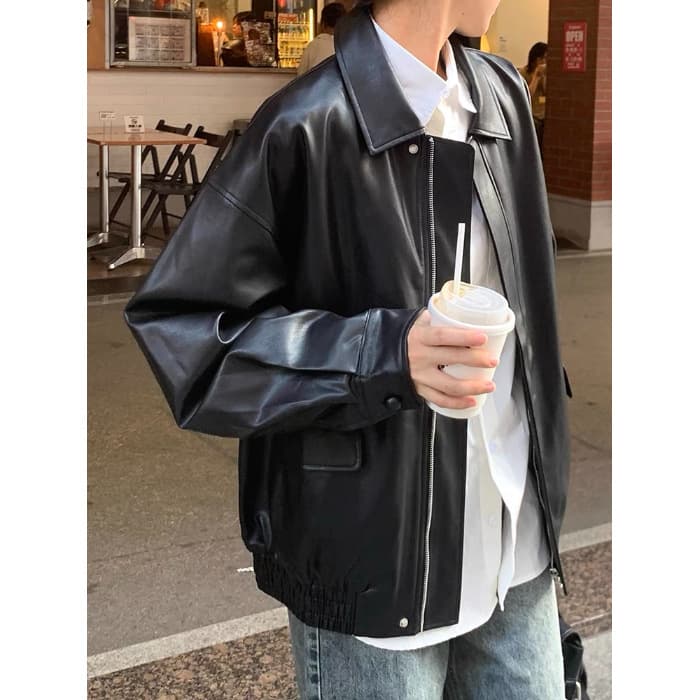 ママコーデ ゆったりレザー調ジャケット