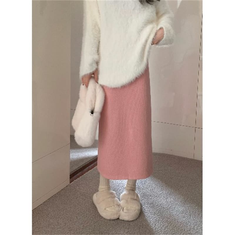ママコーデ 上品ニットロングスカート