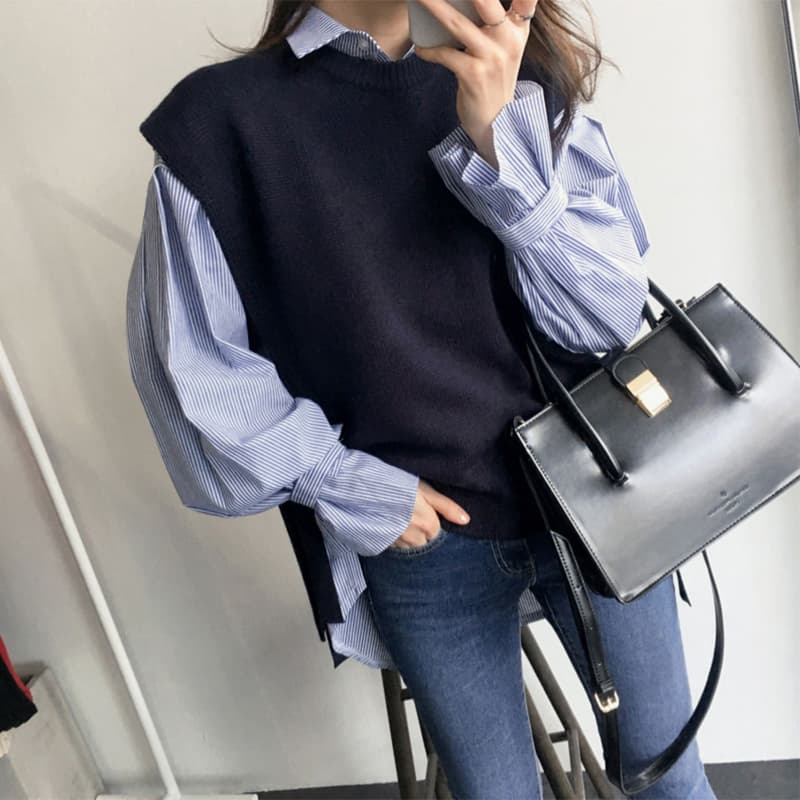 ママコーデ ゆったりドレープ袖フリルブラウス