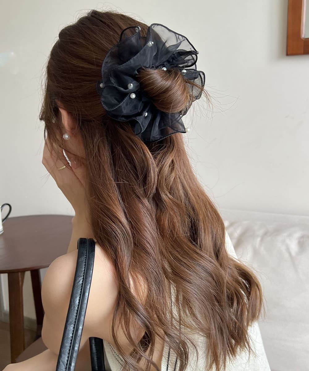 ママコーデ 発表会対応 透け感パール付きシュシュ ヘアゴム