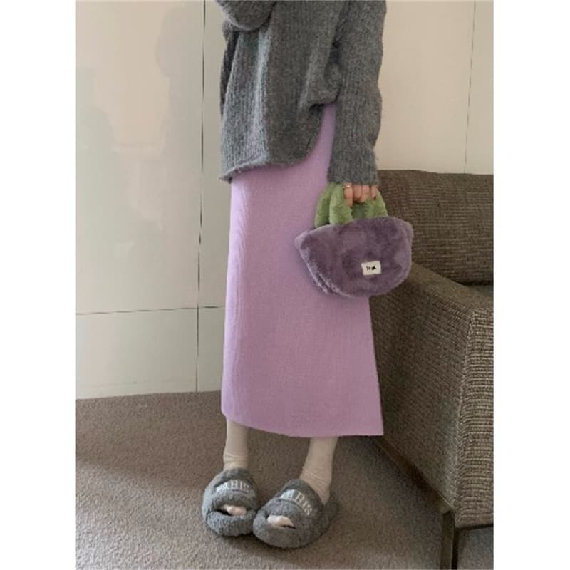 ママコーデ 上品ニットロングスカート