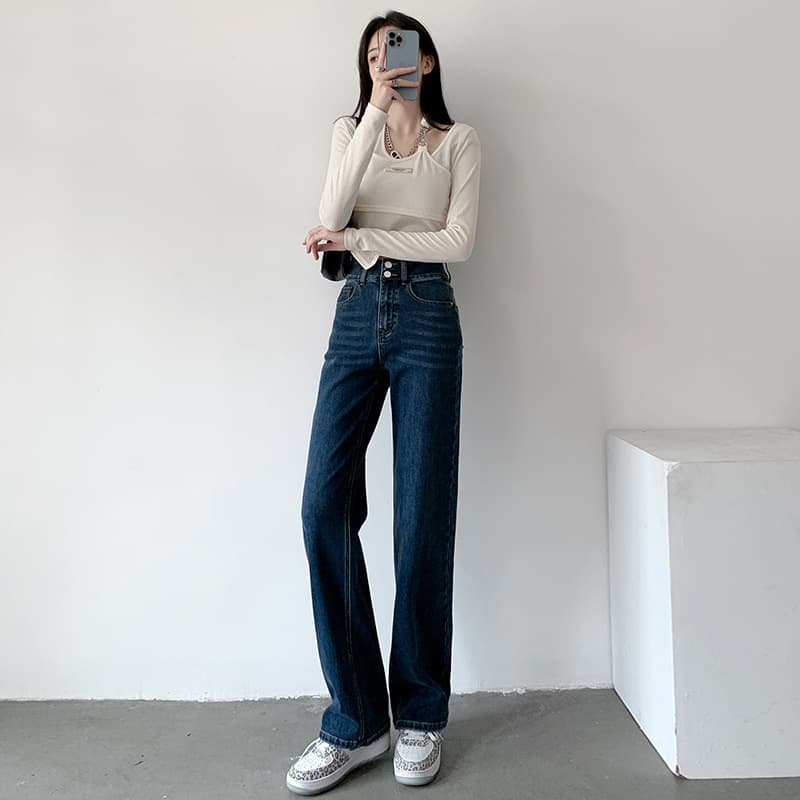 ママコーデ 美脚ストレートデニム ゆったりママパンツ