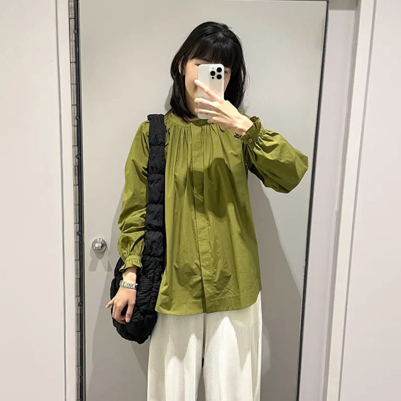 ママコーデ ギャザー襟バルーン袖ゆったりブラウス