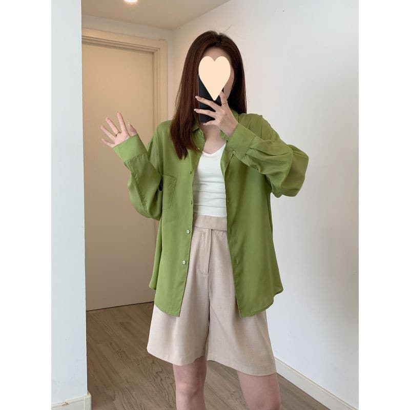 ママコーデ 上質シルエットシャツ