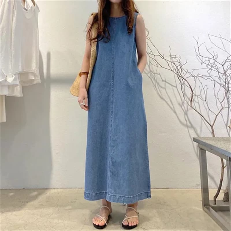 ママコーデ すっきりシルエット デニム風マキシワンピース