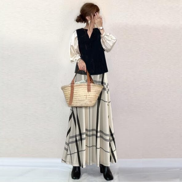 ママコーデ ふんわり袖のチェック柄マキシワンピース